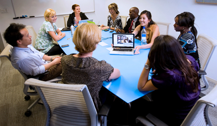 EARLY CAREER 
PROFESSIONALS 