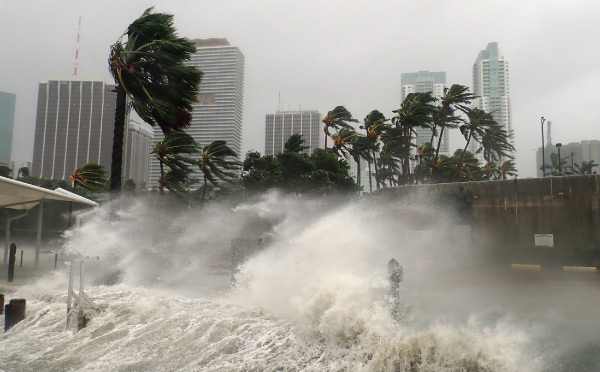 building-community-resilience-hurricane-damaging-city